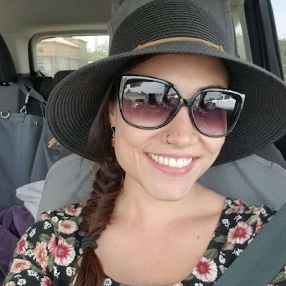 Meet your Posher, Janel